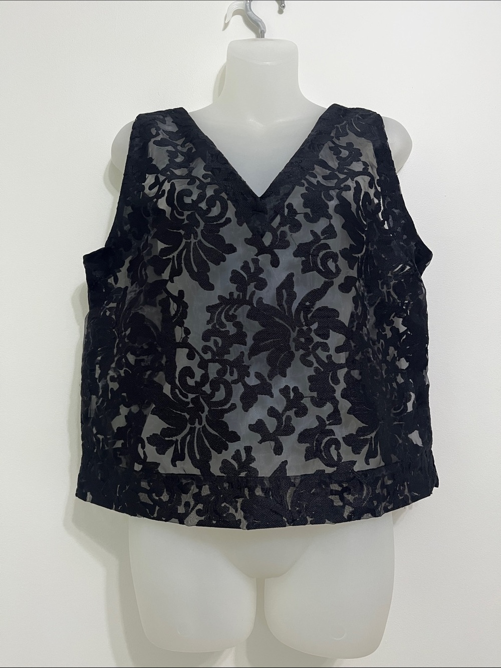 Banana Republic Black Floral Burnout Lace V-Neck Camisole